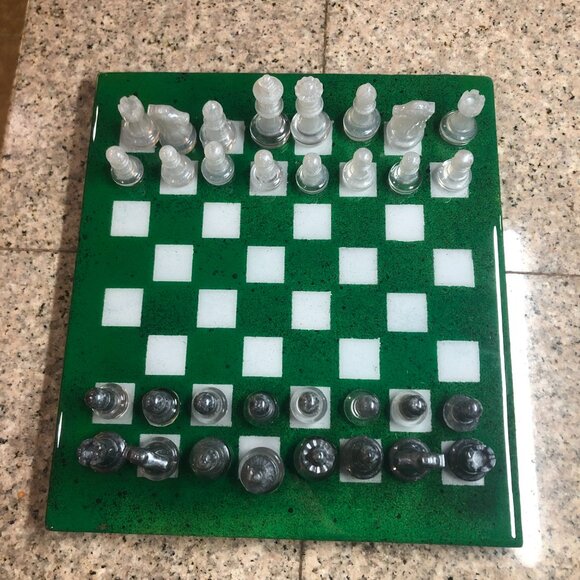 Resin Chess Set - Dark Green