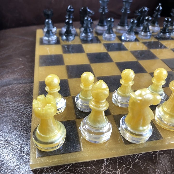 Handmade Resin Chess Set - Gold/Black