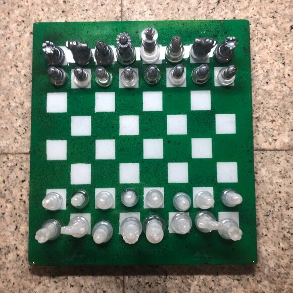 Resin Chess Set - Dark Green