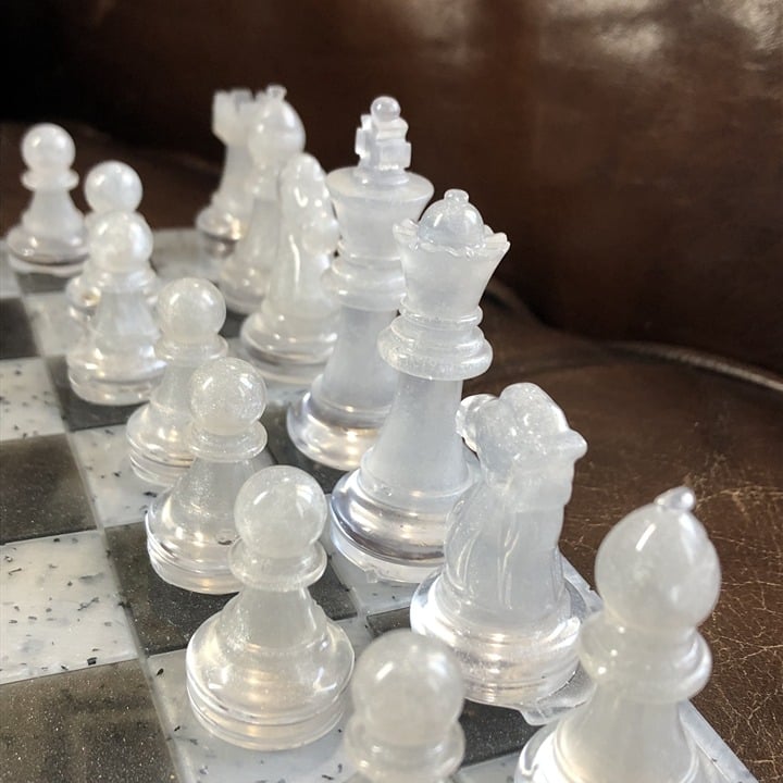 Handmade Resin Chess Set - Oreo Edition