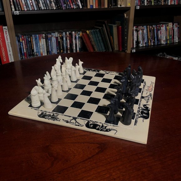 African Vintage Chess Set - White/Black Chess Board