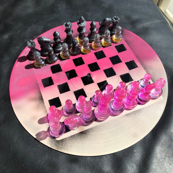 Vinyl Chess Set - Pink Cream