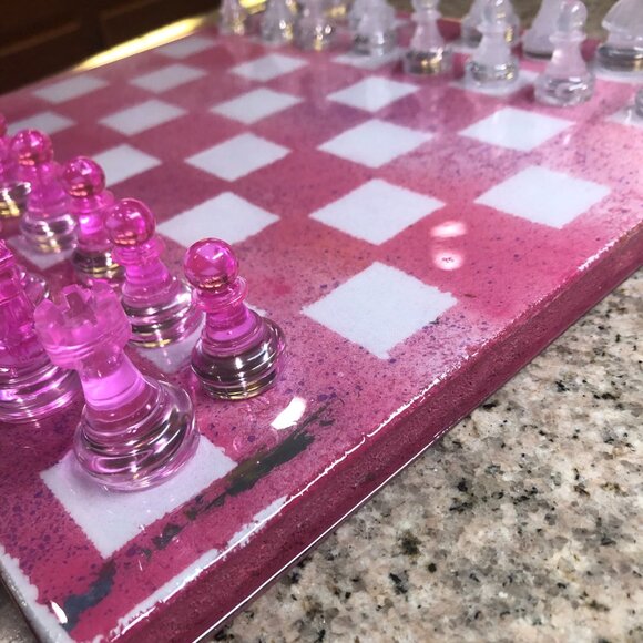 Resin Chess Set - Spotted Pink