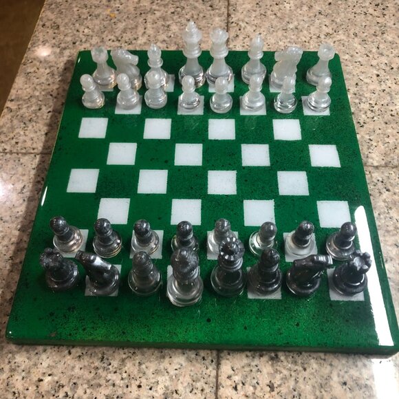 Resin Chess Set - Dark Green