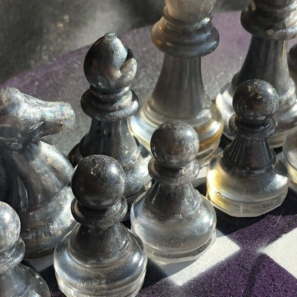 Vinyl Chess Set - Purple Mist