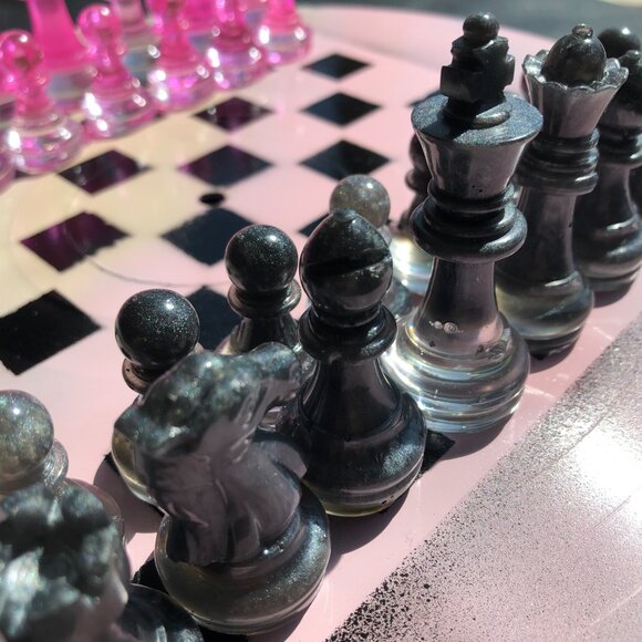 Vinyl Chess Set - Cream Pink