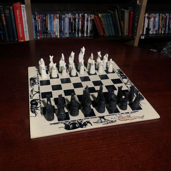 African Vintage Chess Set - White/Black Chess Board