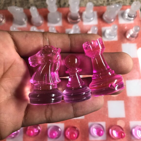 Resin Chess Set - Speckled Pink