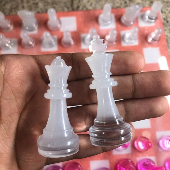 Resin Chess Set - Speckled Pink