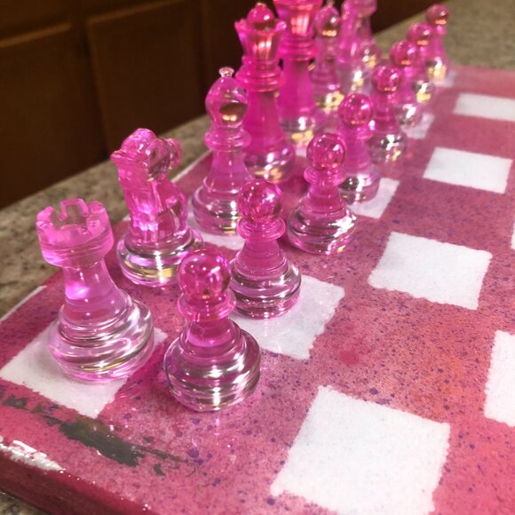 Resin Chess Set - Spotted Pink