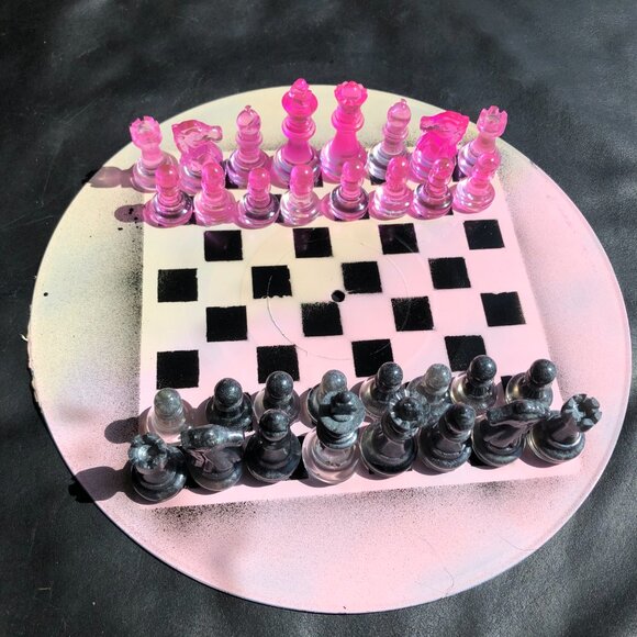 Vinyl Chess Set - Cream Pink