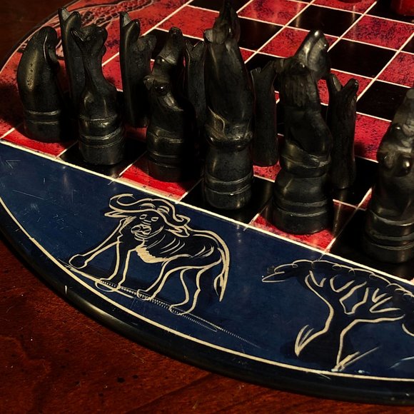 African Vintage Chess Set - Giraffe Chess Board