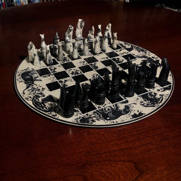 African Vintage Chess Set - White/Black Chess Board