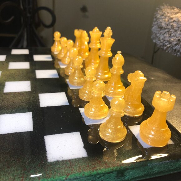 Resin Chess Set - Dirty Green