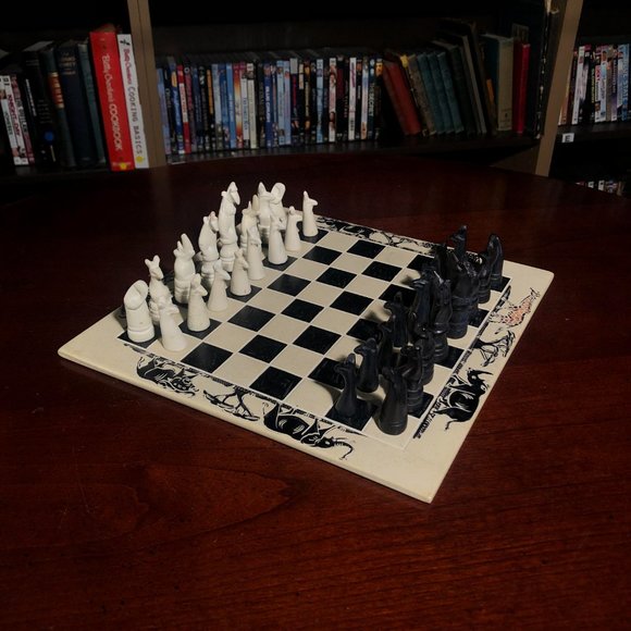 African Vintage Chess Set - White/Black Chess Board