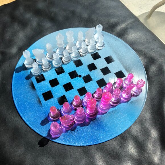 Vinyl Chess Set - Blue Mist