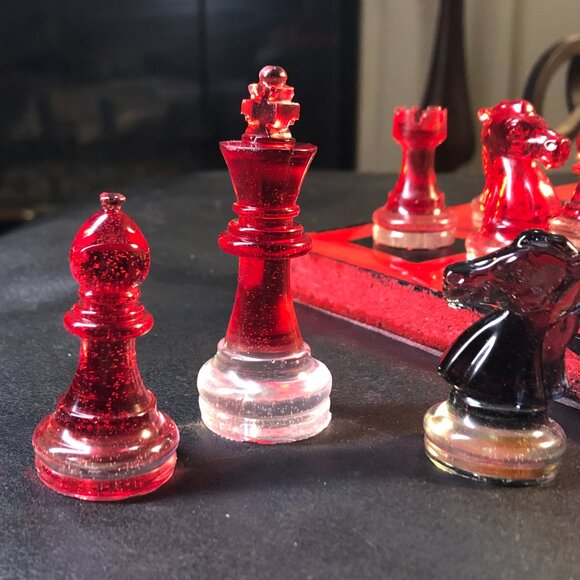 Resin Chess Set - Red Cherry