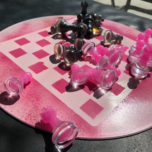 Vinyl Chess Set - Speckled pink