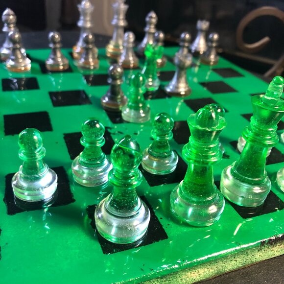 Resin Chess Set - Green and Black