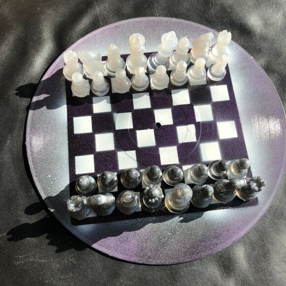 Vinyl Chess Set - Purple Mist