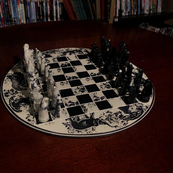 African Vintage Chess Set - White/Black Chess Board