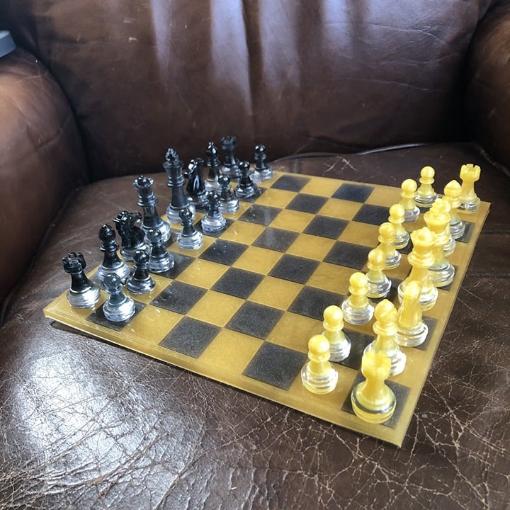 Handmade Resin Chess Set - Gold/Black