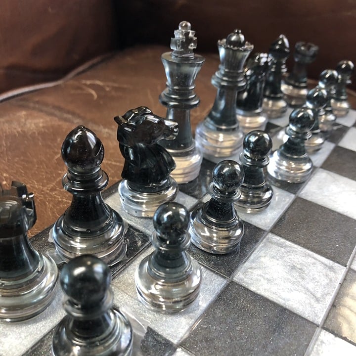 Handmade Resin Chess Set - Black/White